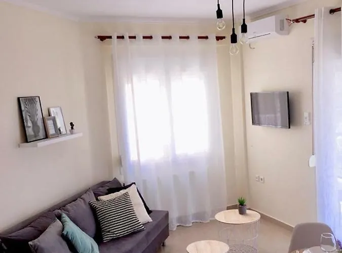 Minimal Apartment Kavala